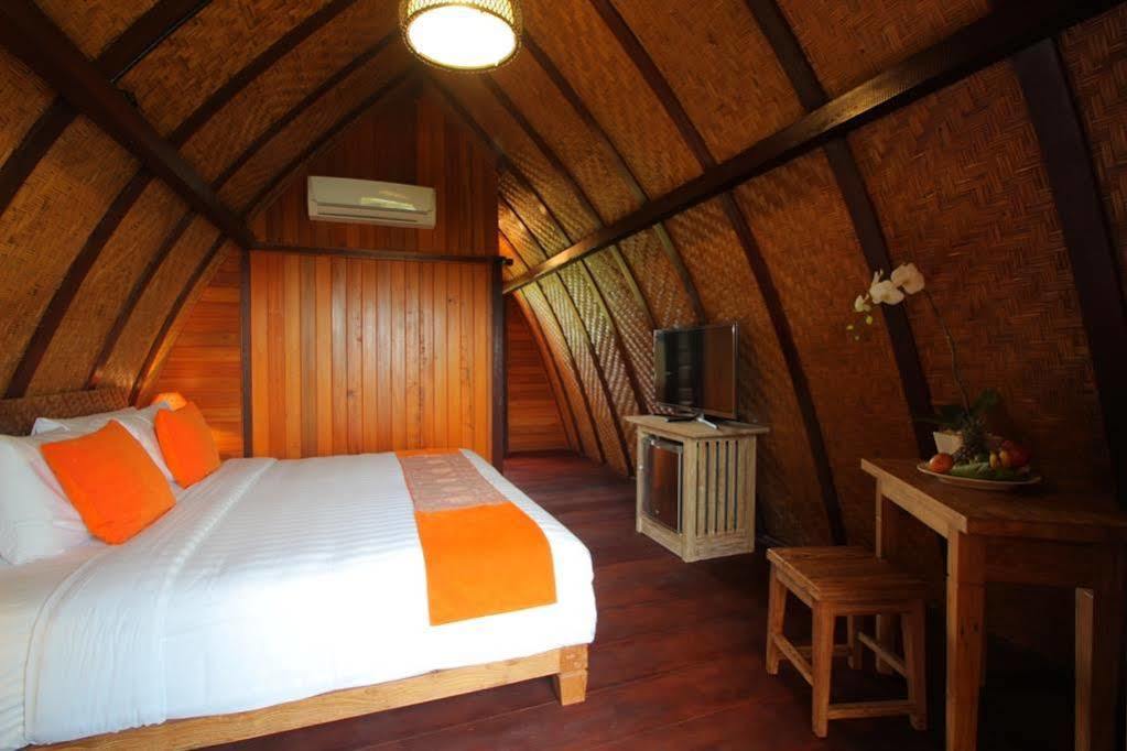 Villa The Kirana Ungasan à Jimbaran Extérieur photo