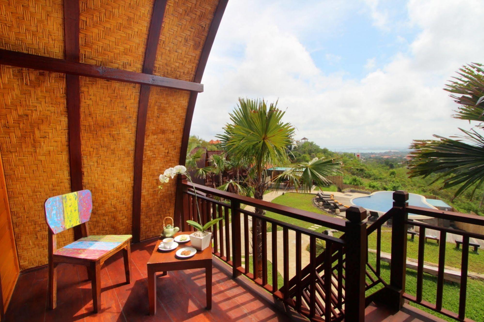 Villa The Kirana Ungasan à Jimbaran Extérieur photo