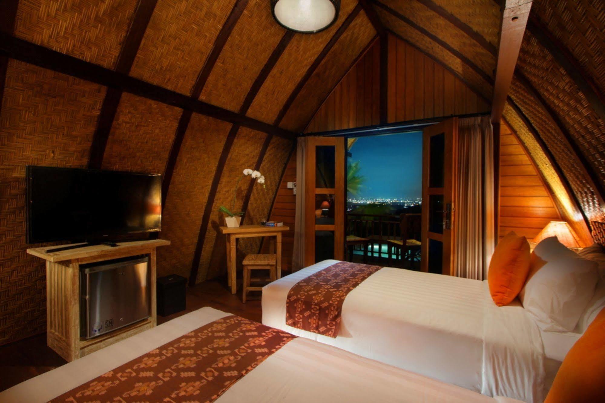 Villa The Kirana Ungasan à Jimbaran Extérieur photo