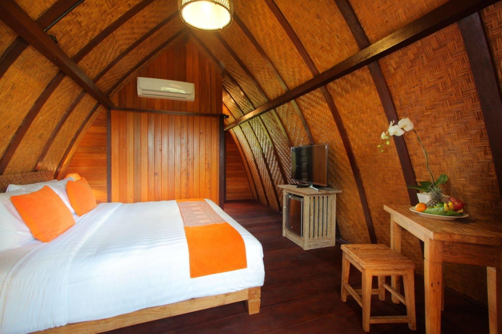 Villa The Kirana Ungasan à Jimbaran Extérieur photo