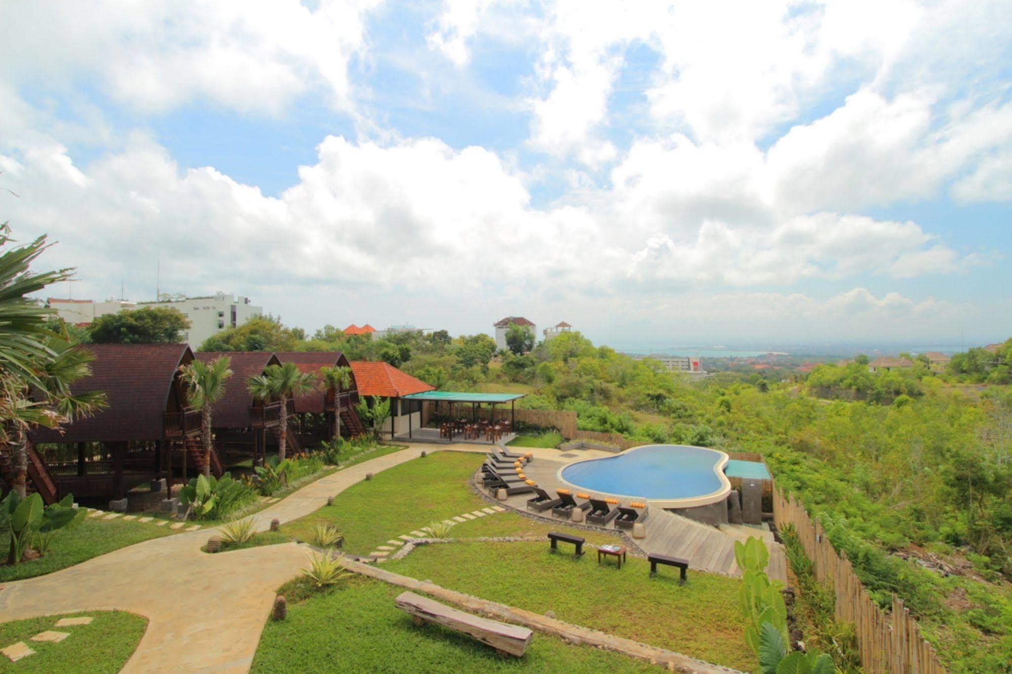 Villa The Kirana Ungasan à Jimbaran Extérieur photo